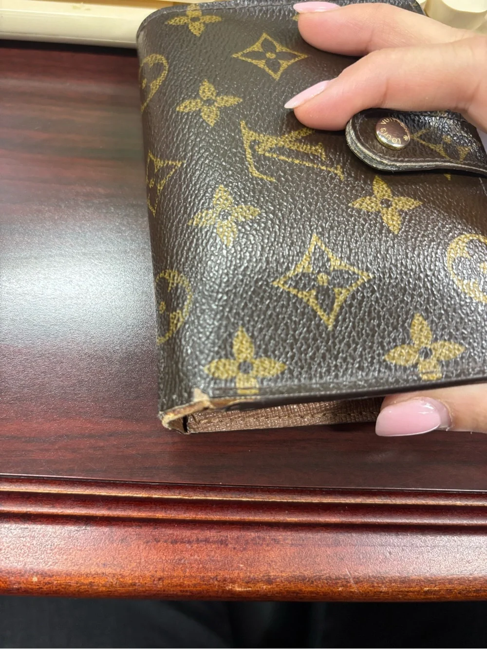 Louis Vuitton Monogram Canvas Kisslock Compact Bifold Wallet